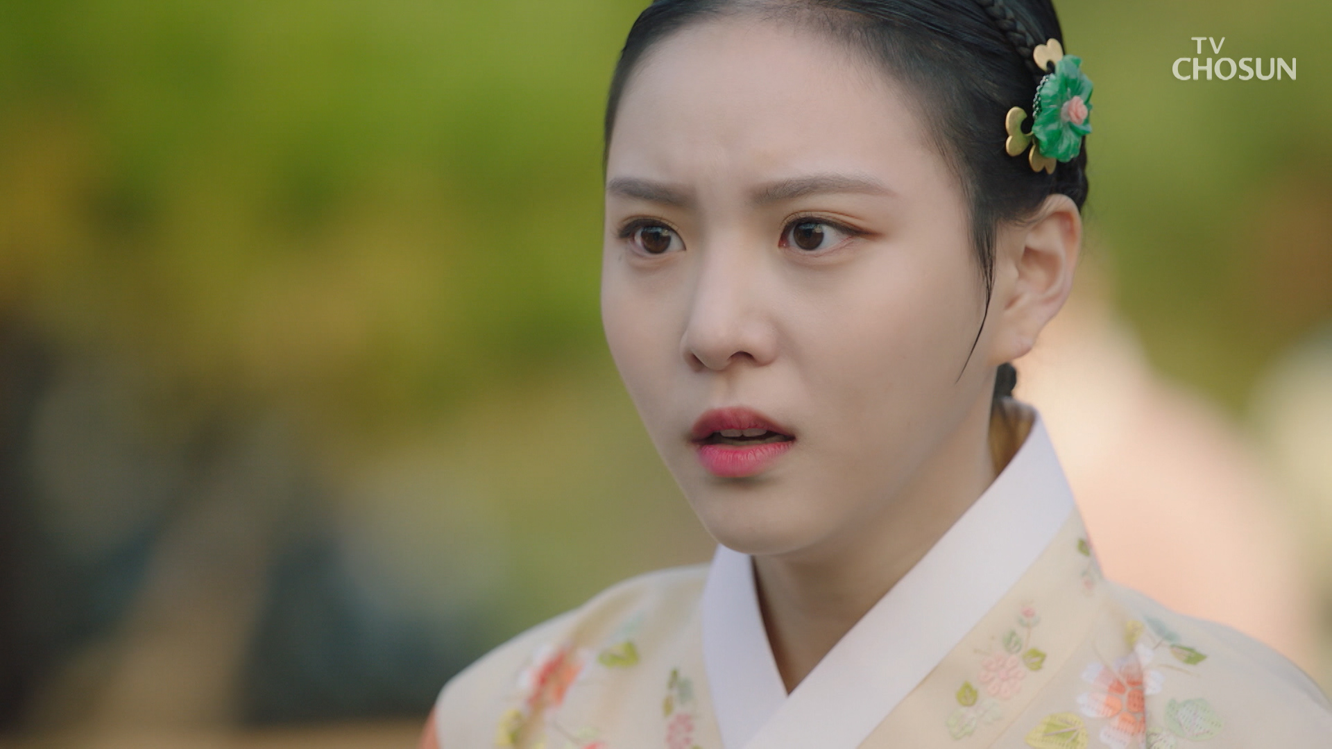 진세연을 보고 화들짝 놀라는 이열음 &#40;⊙_⊙?!&#41; 이미지